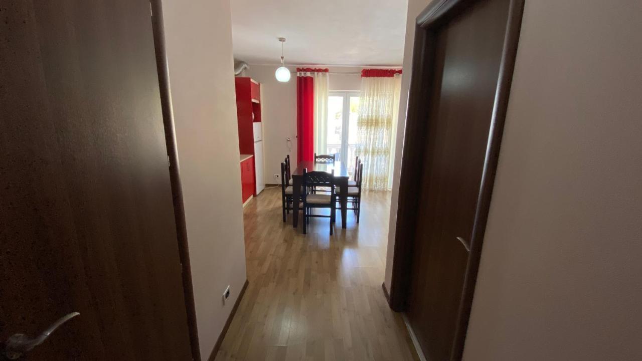 Ami Apartments Sarandë 外观 照片